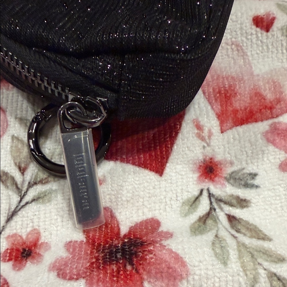 Everywhere Belt Bag Nano Glitter - Picture 6 of 7